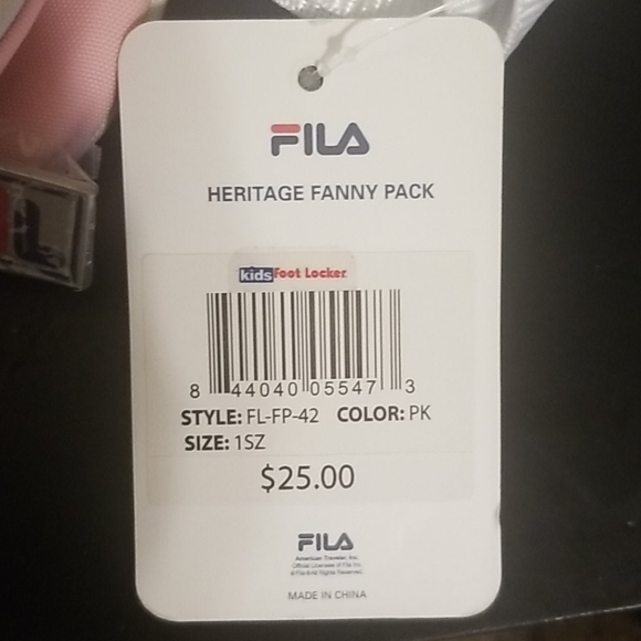 Girls Fila fanny pack - Picture 3 of 3